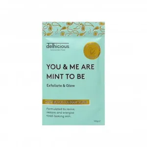 Delhicious Peeling corpo You & Me Are Mint To Be (Mint Black Tea Body Scrub) 100 g