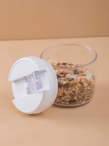 Small container for dry products