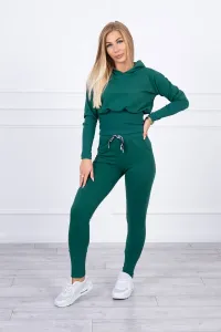 Set with wide cuffs green color