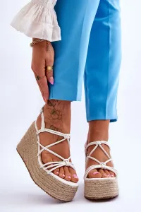 fashionable wedge sandals with braid: White Nessia