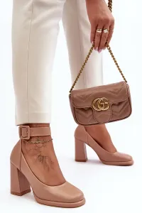 High-heeled pumps with buckle, beige Idovana