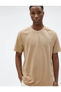 Koton Basic T-shirt Crew Neck Textured Raglan Sleeve Slim Fit