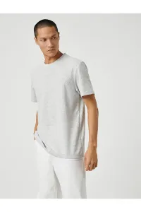 Koton Basic Woven T-shirt with a Crew Neck Short Sleeves, Slim Fit