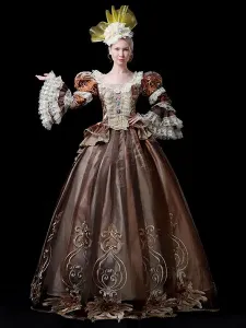 Costumi retrò del XVIII secolo Set di costumi di Maria Antonietta ricamati in poliestere marrone caffè con copricapo #412924
