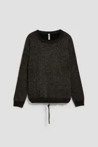 Sweater with metal thread