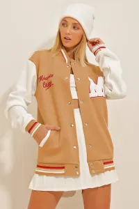 Trend Alaçatı Stili Women's Beige Rack College Jacket with Double Pockets and Embroidery