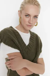 Trendyol Khaki Crop. A Soft Textured Color Block Knitwear Sweater