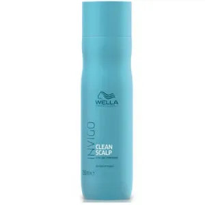 Wella Professionals Shampoo lenitivo per capelli con forfora e cuoio capelluto irritato Invigo Clean Scalp (Anti Dandruff Shampoo) 250 ml